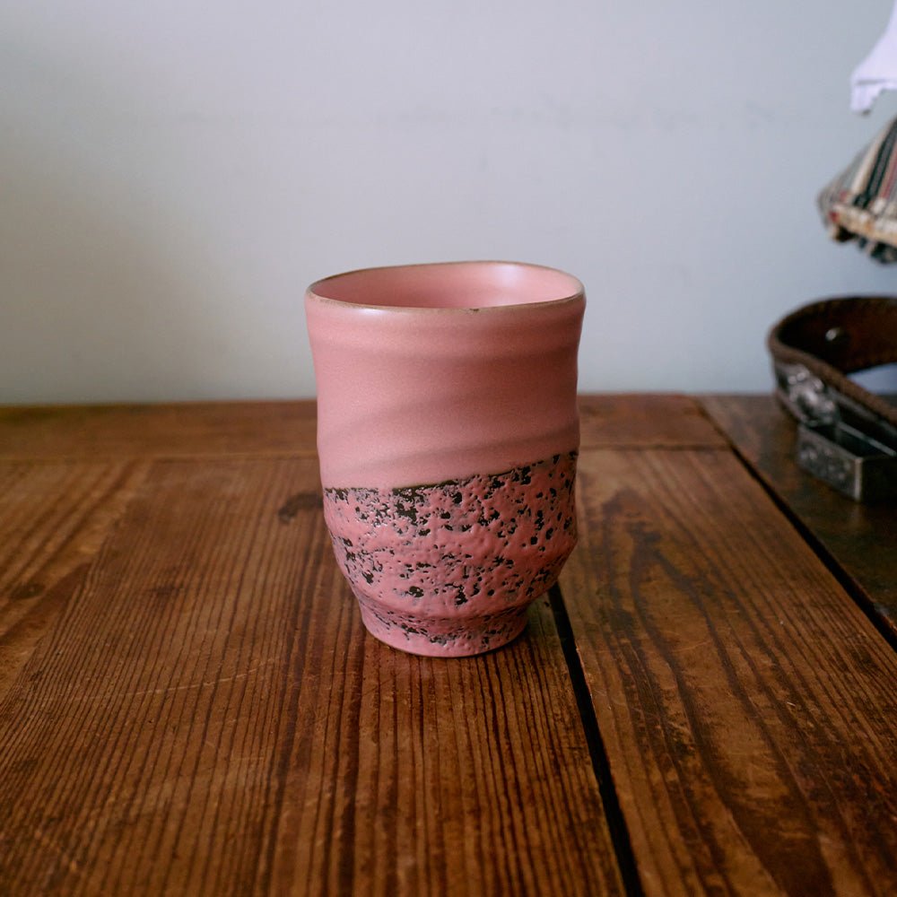 Céramiques d'artiste : Tasses à café (lot de 4)