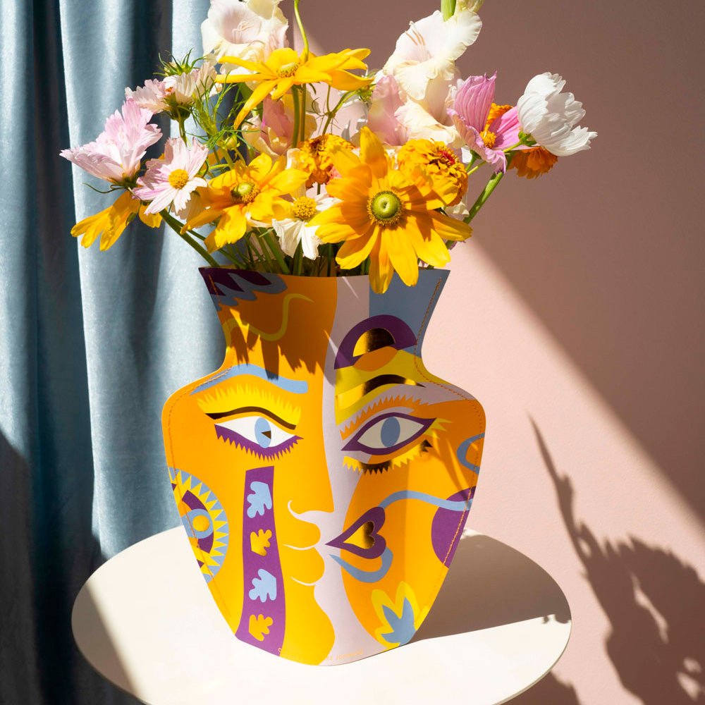 Florero de Papel Olimpo Claire Johnson Naranjo
