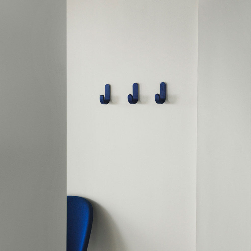 Curve Hook Blue