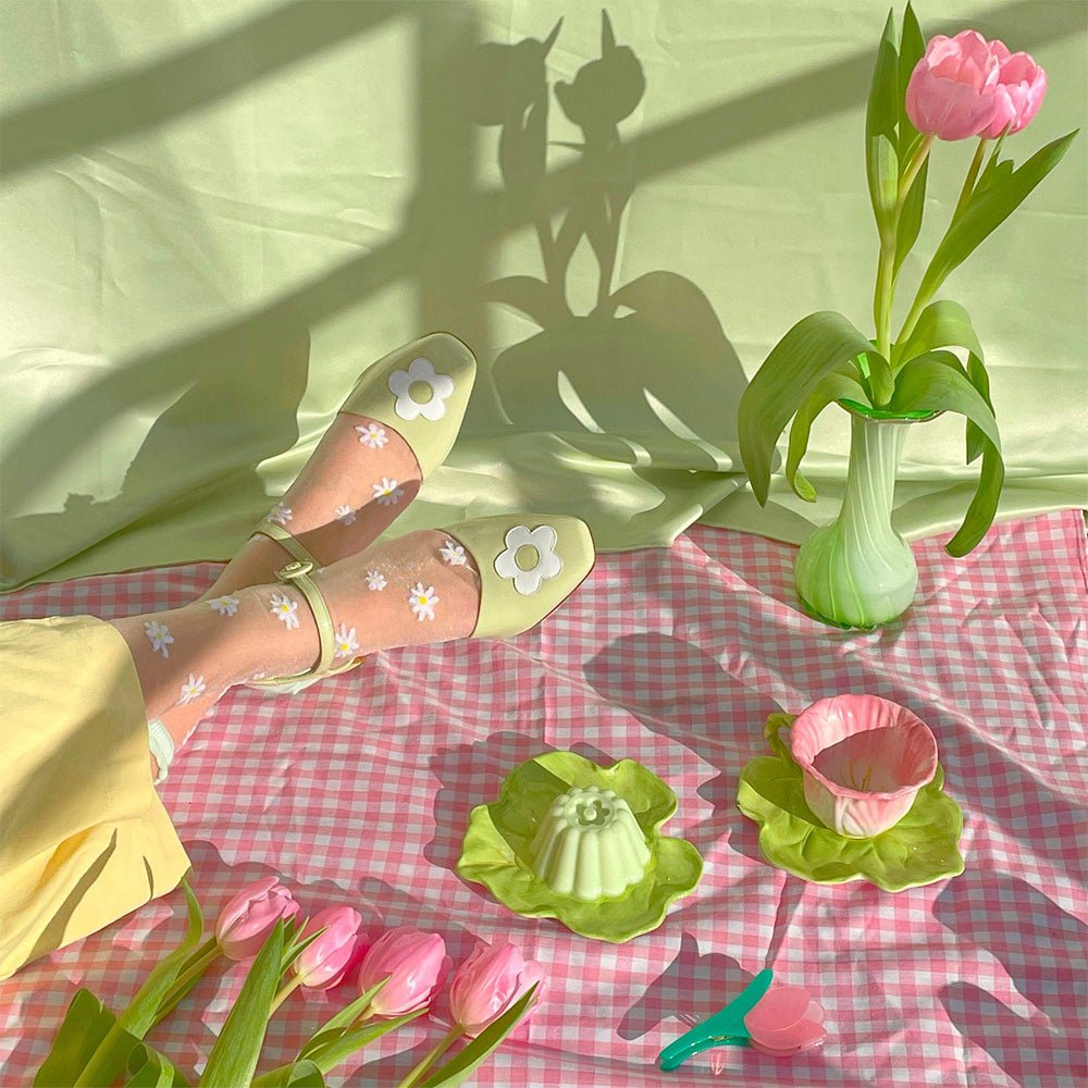 Chaussettes transparentes avec marguerites