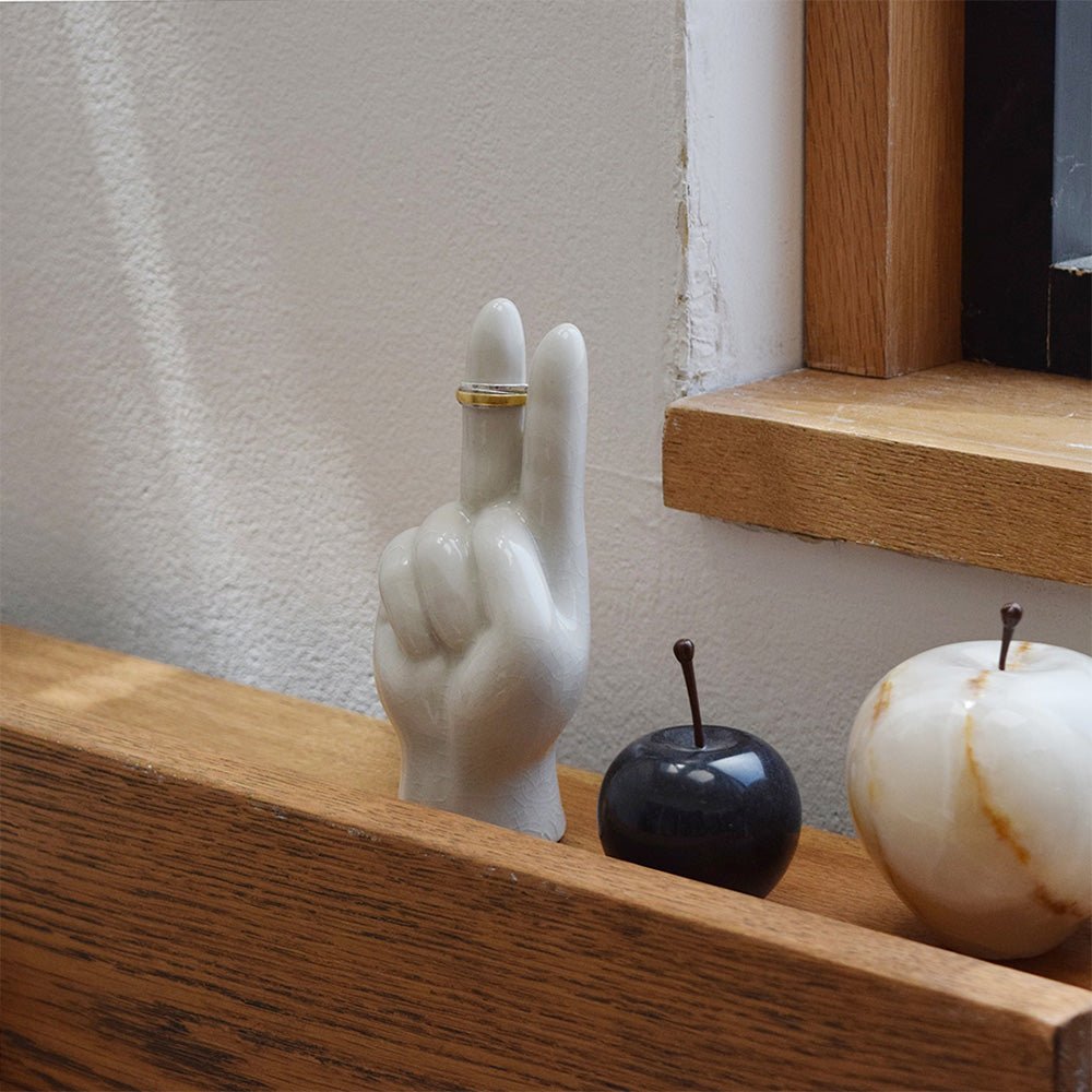 Mano Decorativa Paz Porcelana