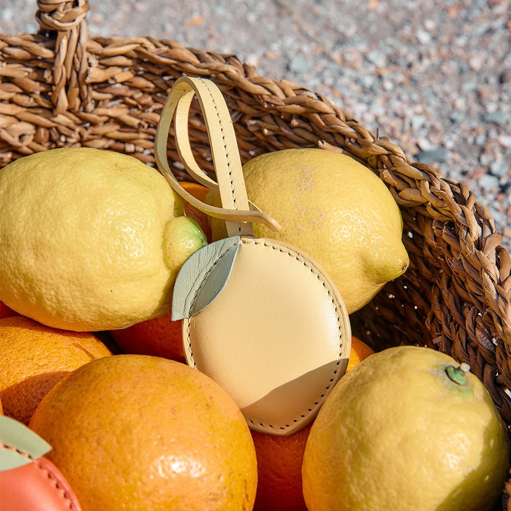 Charm Bolso Limón - Butter Yellow Classic Leather
