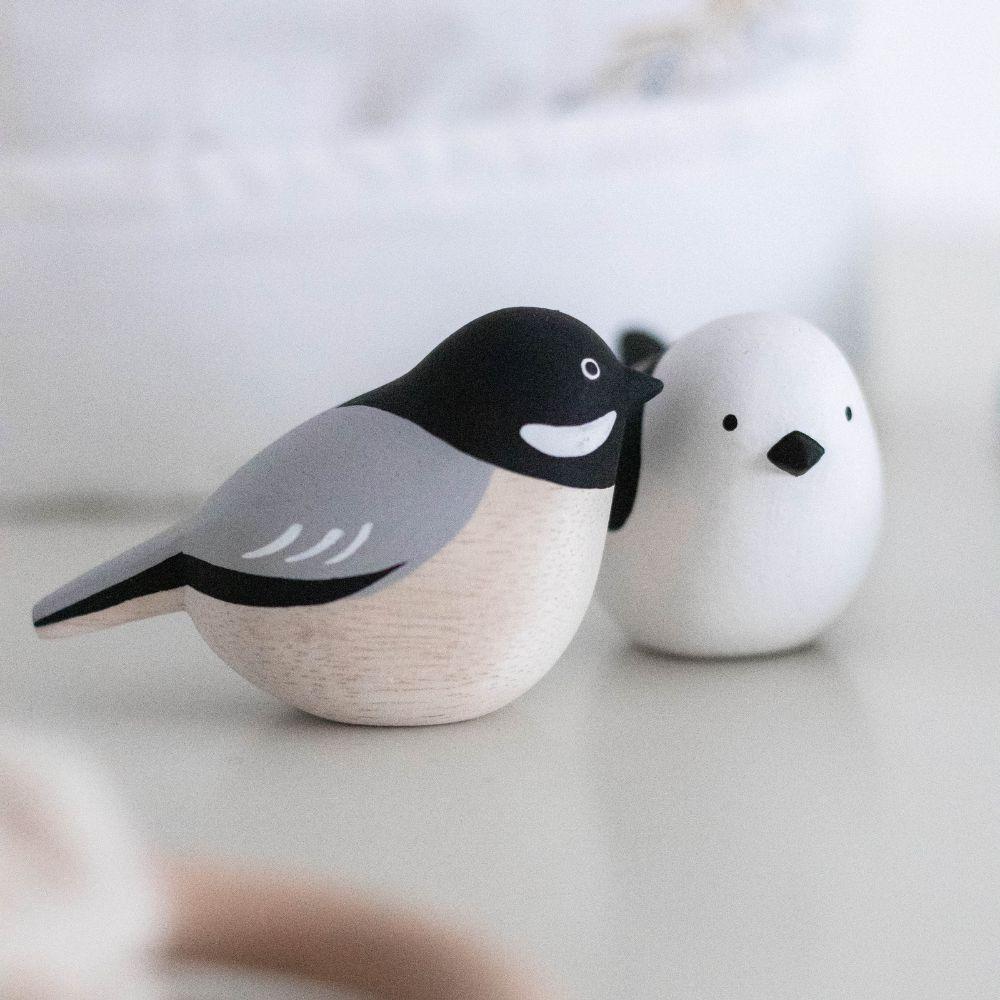 Animal de Madera Pole Pole Carbonero Cabeza Negra - Edición Limitada Kotori
