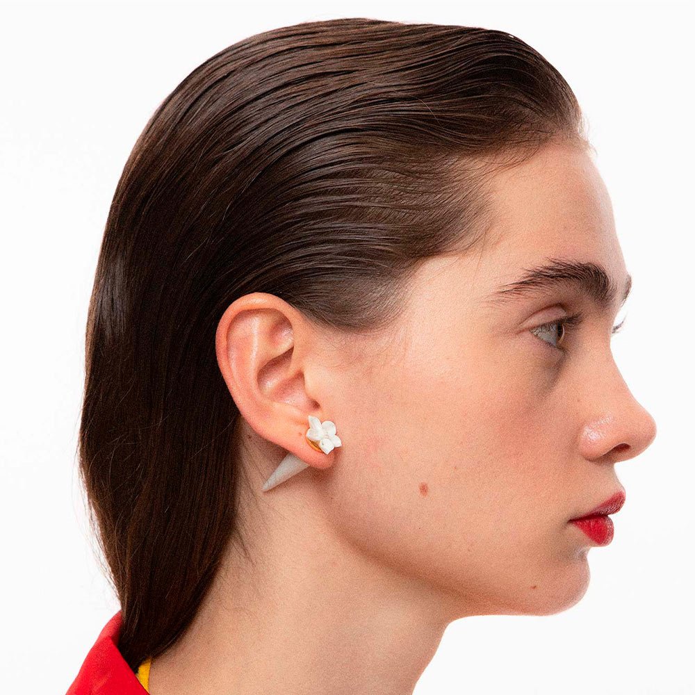 Mini Petunia Spike Sing Earring