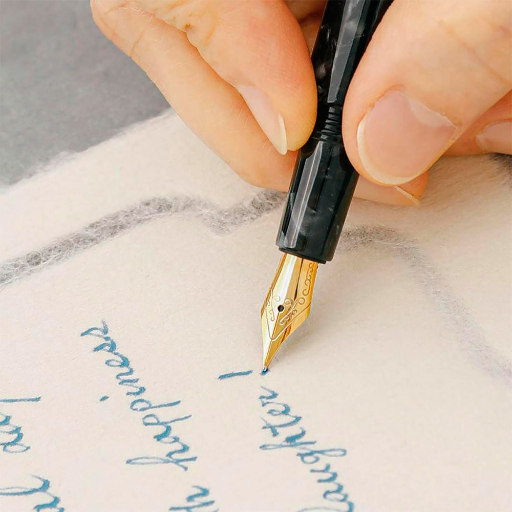 Pluma Marbled Attaché Negro