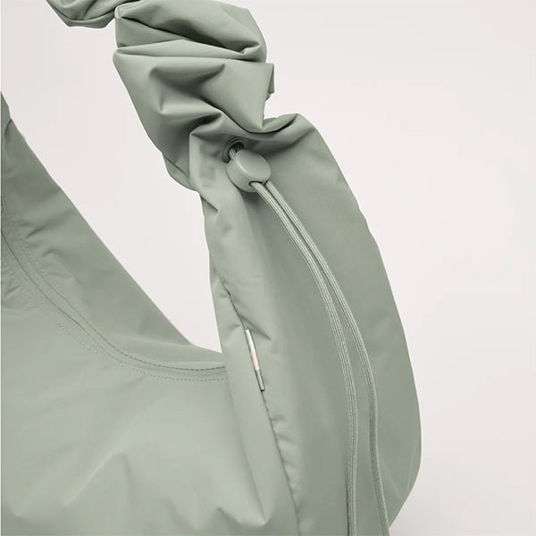 Moon Bag Ruffle Bass