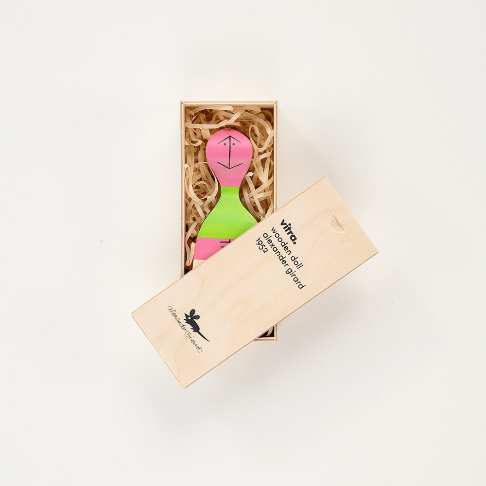 Poupée en bois n° 19