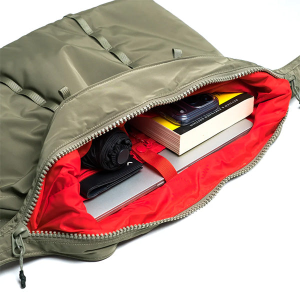 Cloud Hobo Medium Moss Tech Sateen