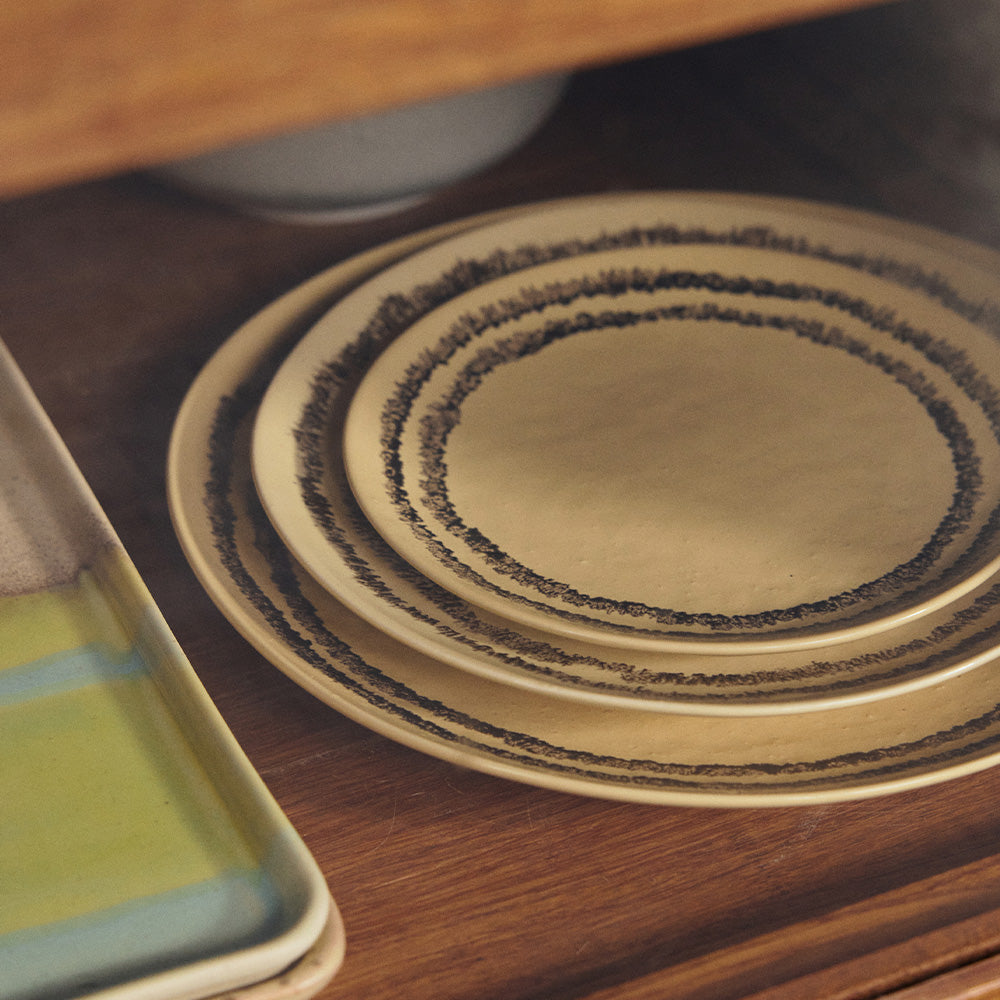 Céramique des années 70 : Assiette plate - Vanille