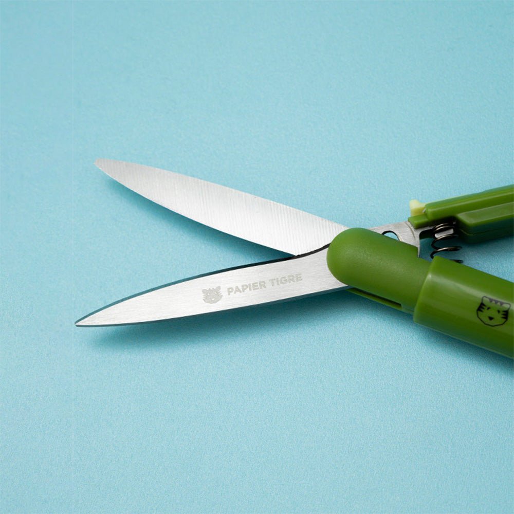 Pocket Scissors Olive Moon