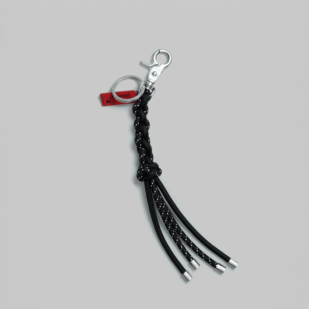 Sinnet keychain Black Reflective