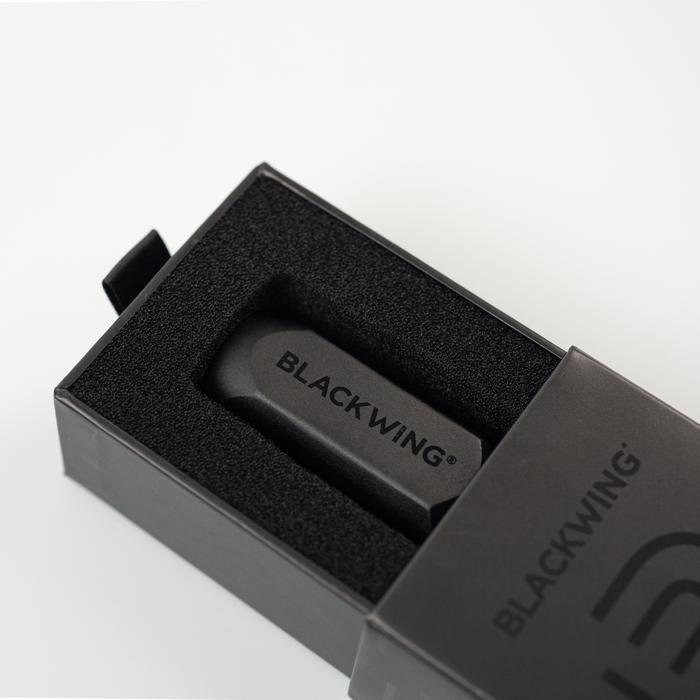 Sacapuntas Blackwing One-Step de Punta Larga Negro