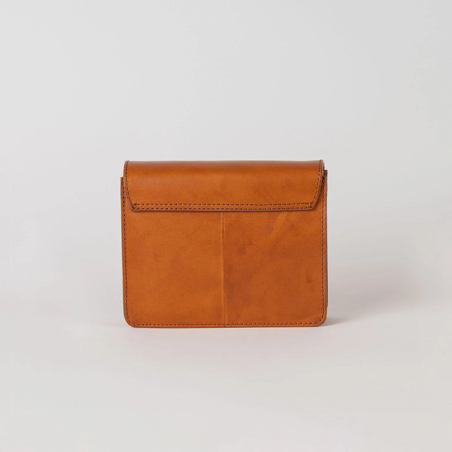 Bolso Mini Audrey Clásico Coñac (Correa Tejida/ Correa de Piel)