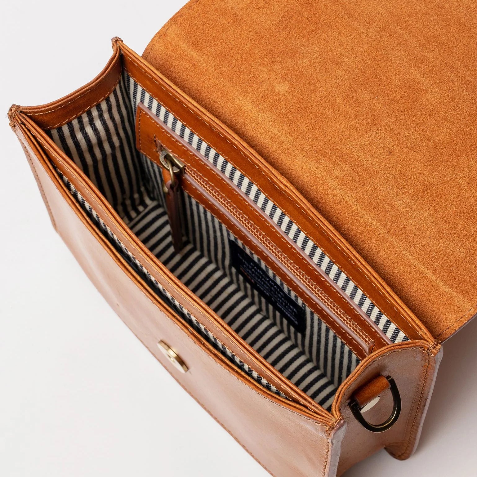 Bolso Mini Audrey Clásico Coñac (Correa Tejida/ Correa de Piel)