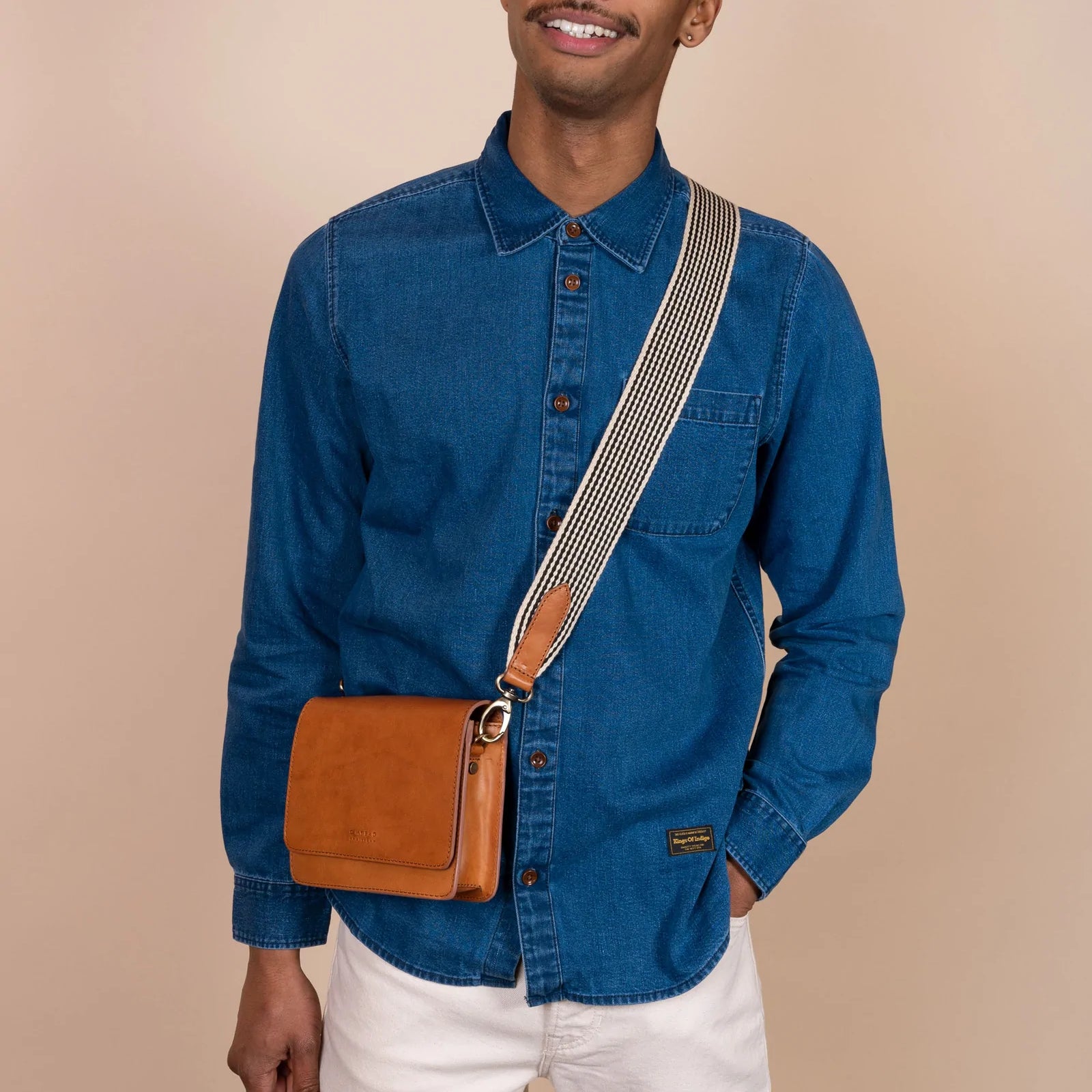 Bolso Mini Audrey Clásico Coñac (Correa Tejida/ Correa de Piel)