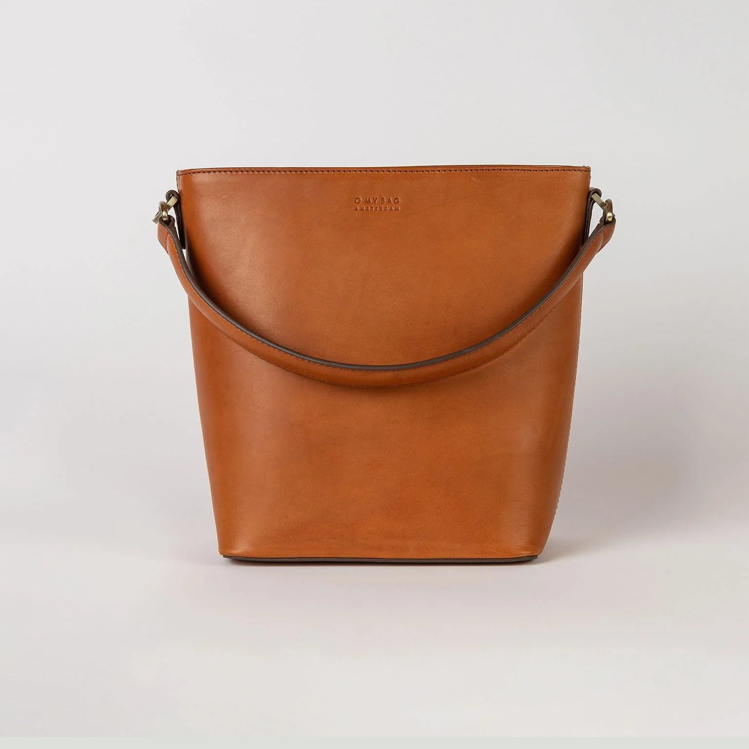 Bolso Bucket Bobbi Maxi Clásico Coñac