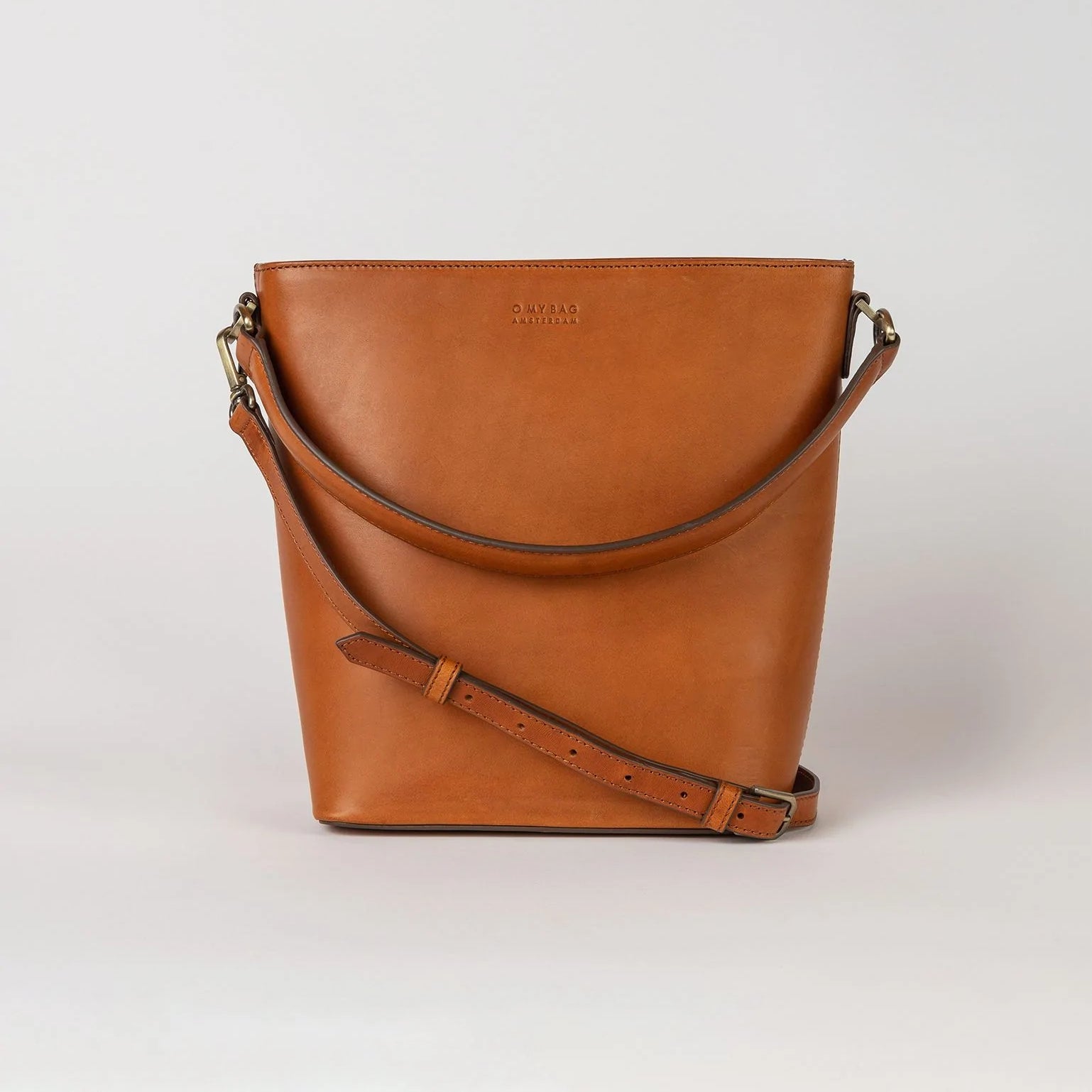 Bolso Bucket Bobbi Maxi Clásico Coñac