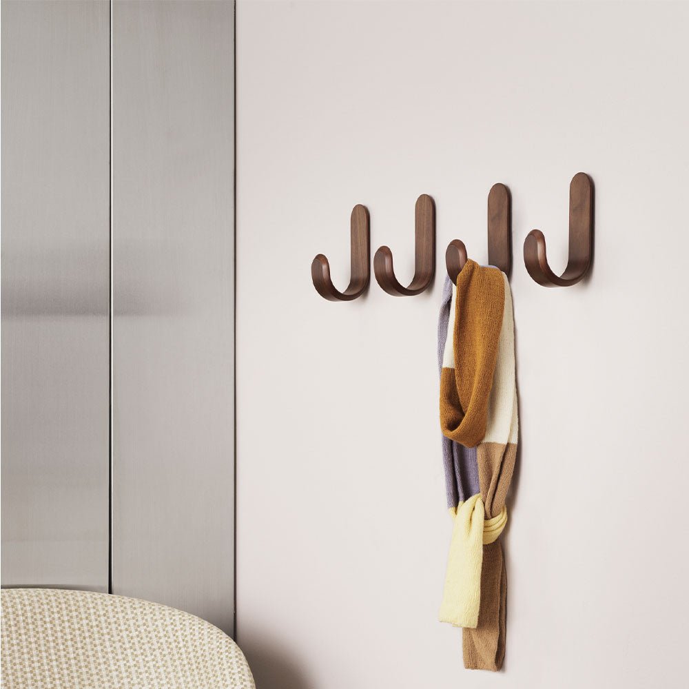 Curve Hook Walnut