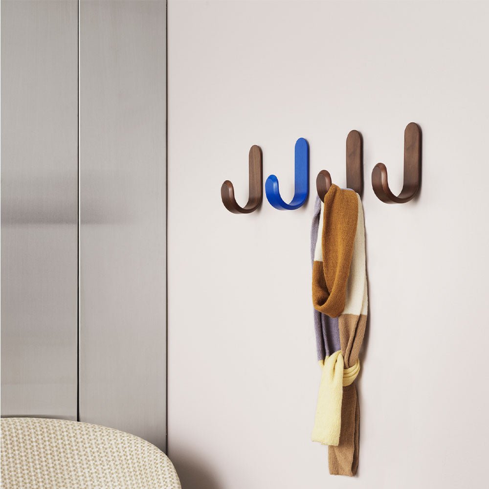 Curve Hook Blue