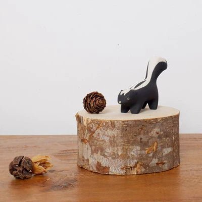 Pole Pole Wooden Animal Skunk