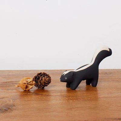 Pole Pole Wooden Animal Skunk