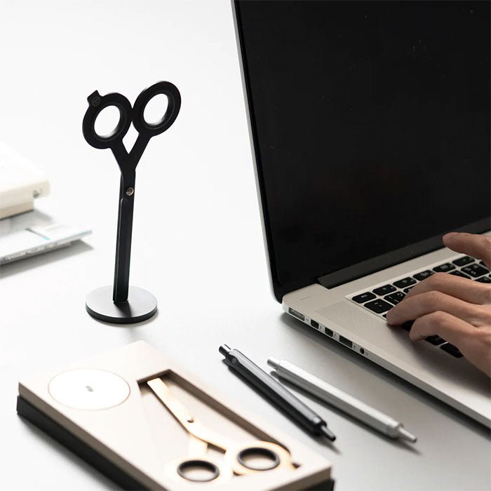 Scissors Black
