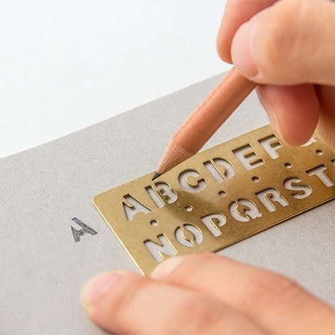 Gabarit en Laiton - Alphabet