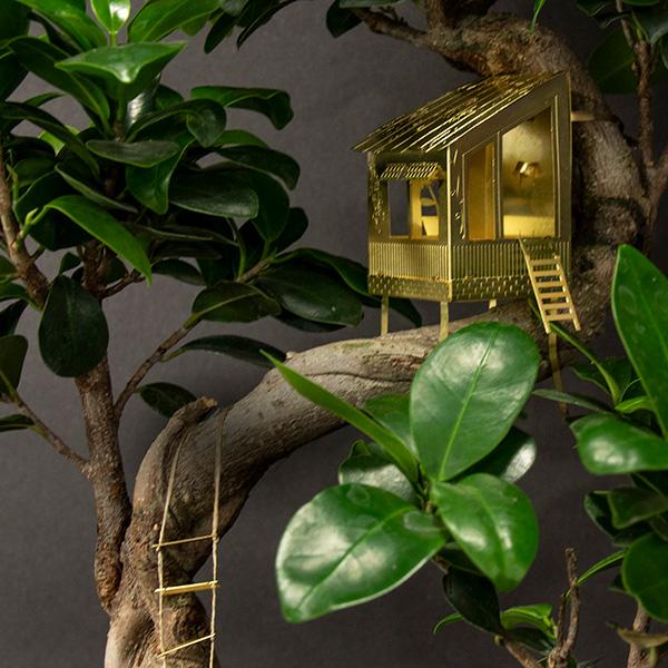 Petite cabane dans les arbres pour vos plantes