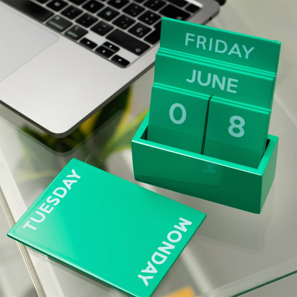 Petit calendrier perpétuel vert brillant en couleur