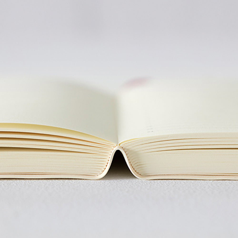 MD Notebook Diary A5 Monthly Block + 1 Day 1 Page 2026