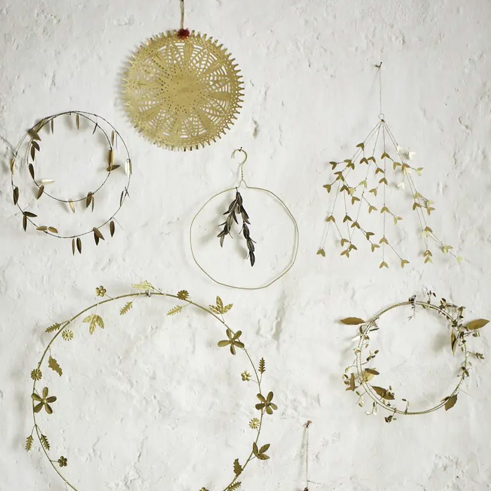 Iron Mistletoe Ant. Brass