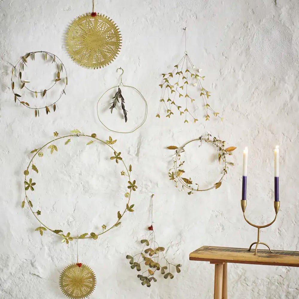 Iron Mistletoe Ant. Brass