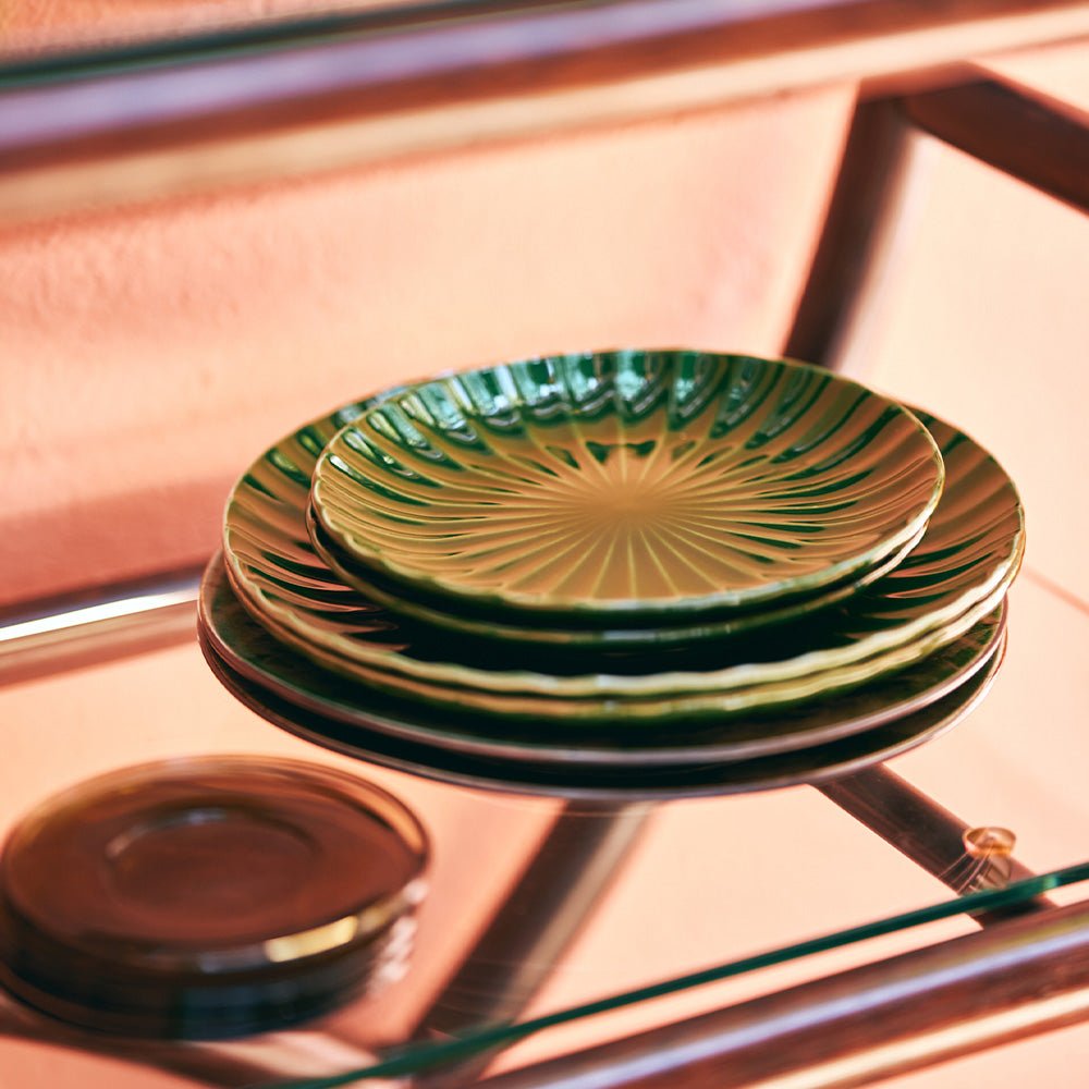 The Emeralds: Ceramic Dinner Plate Ribbed Green