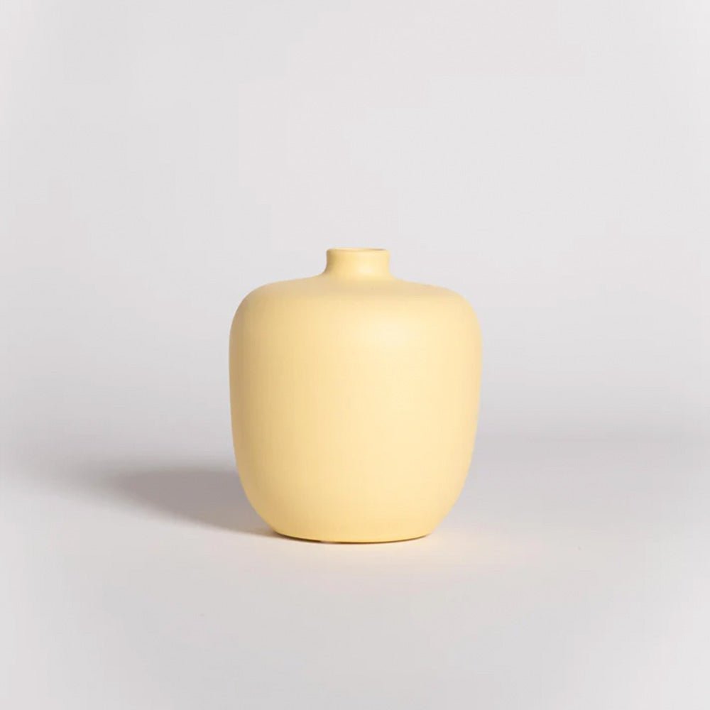 Blanc 05 Yellow Vase