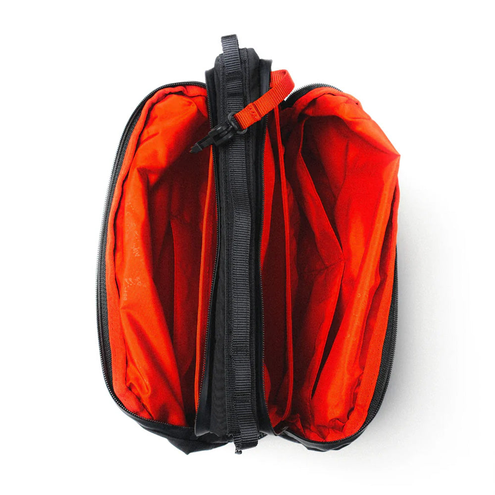 Bottle Sacoche Large Black Tech Sateen