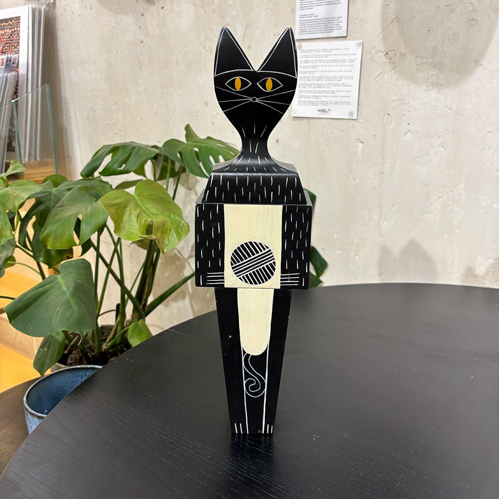 Wooden Doll Gato Grande