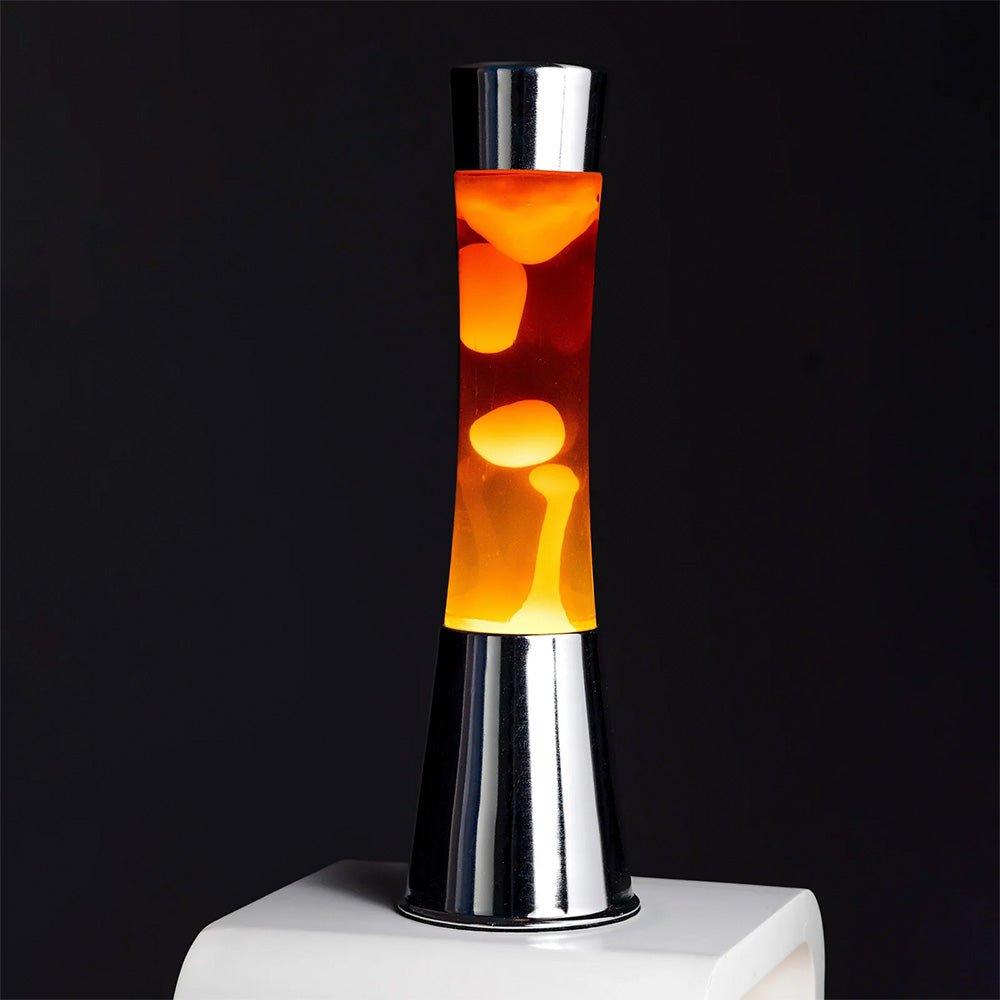 Lámpara de Lava con Base Cromo, Líquido Transparente y Lava Naranja