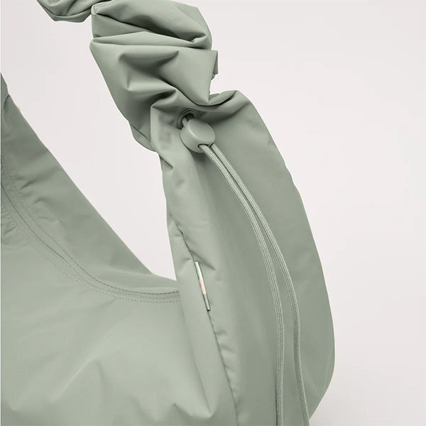 Moon Bag Ruffle Bass