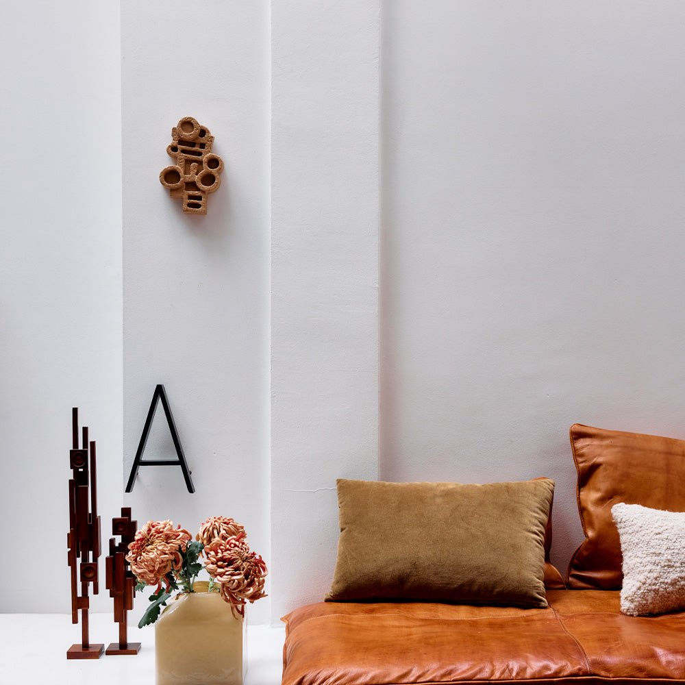 Petite sculpture murale brutaliste