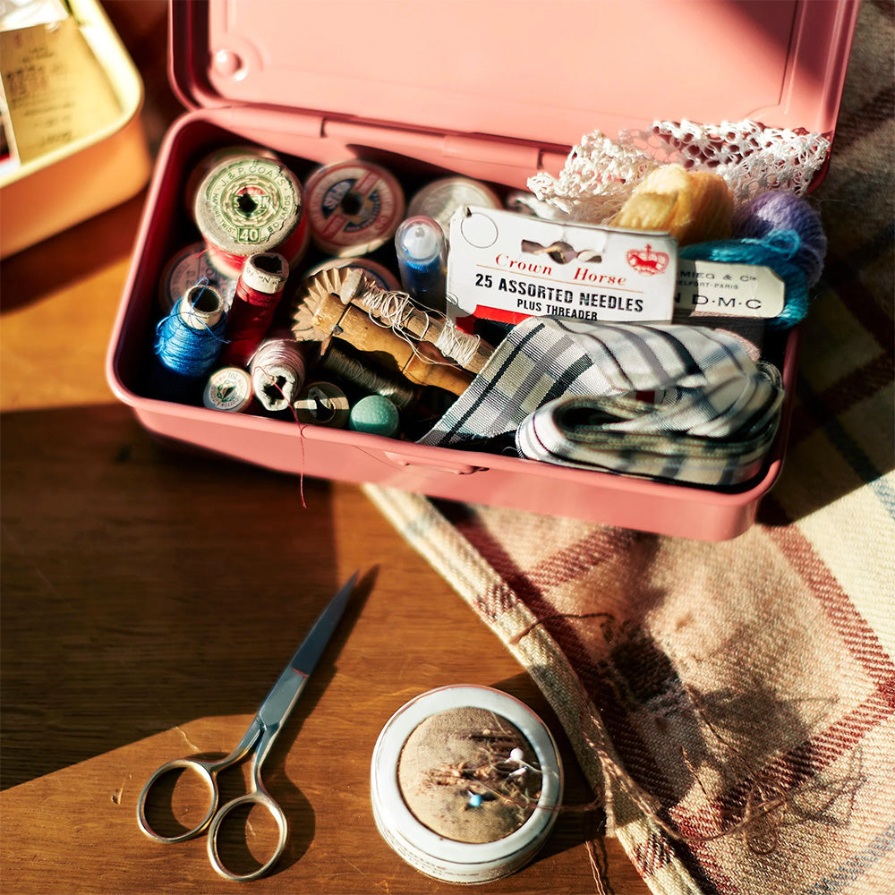 Boîte à outils rose T-190