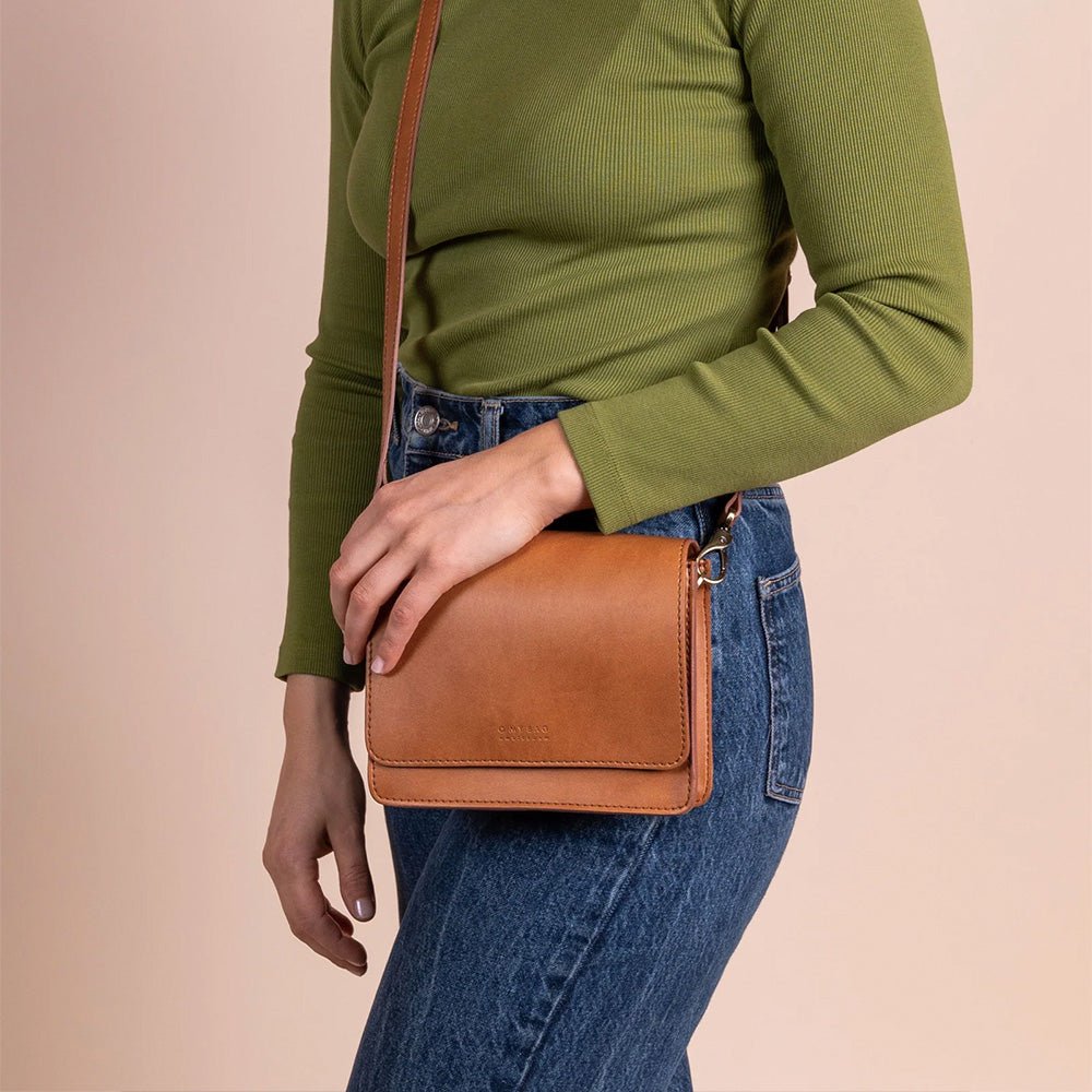 Mini Audrey Bag Apple Leather Cognac (Woven Strap/Leather Strap)