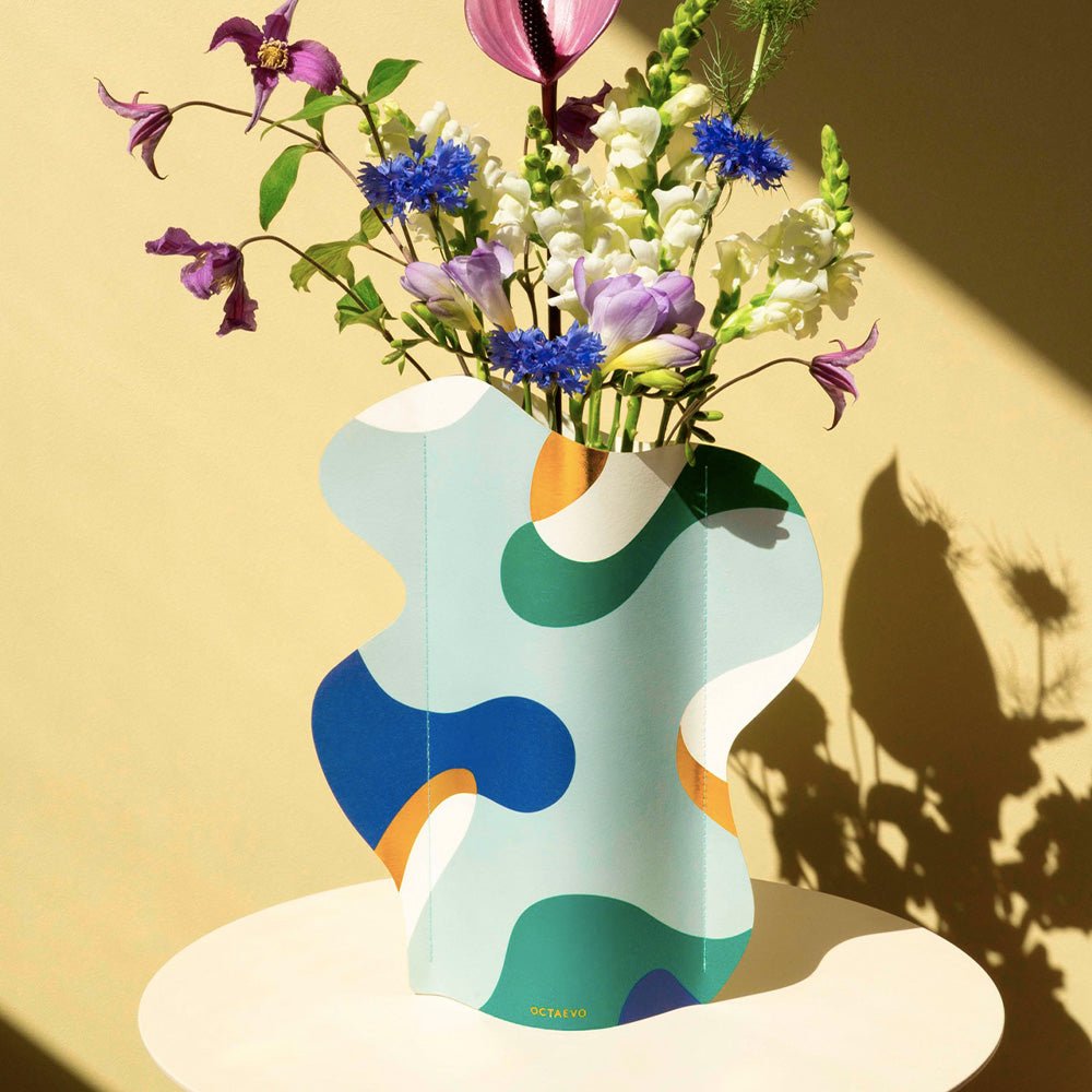 Paper Vase Gaia