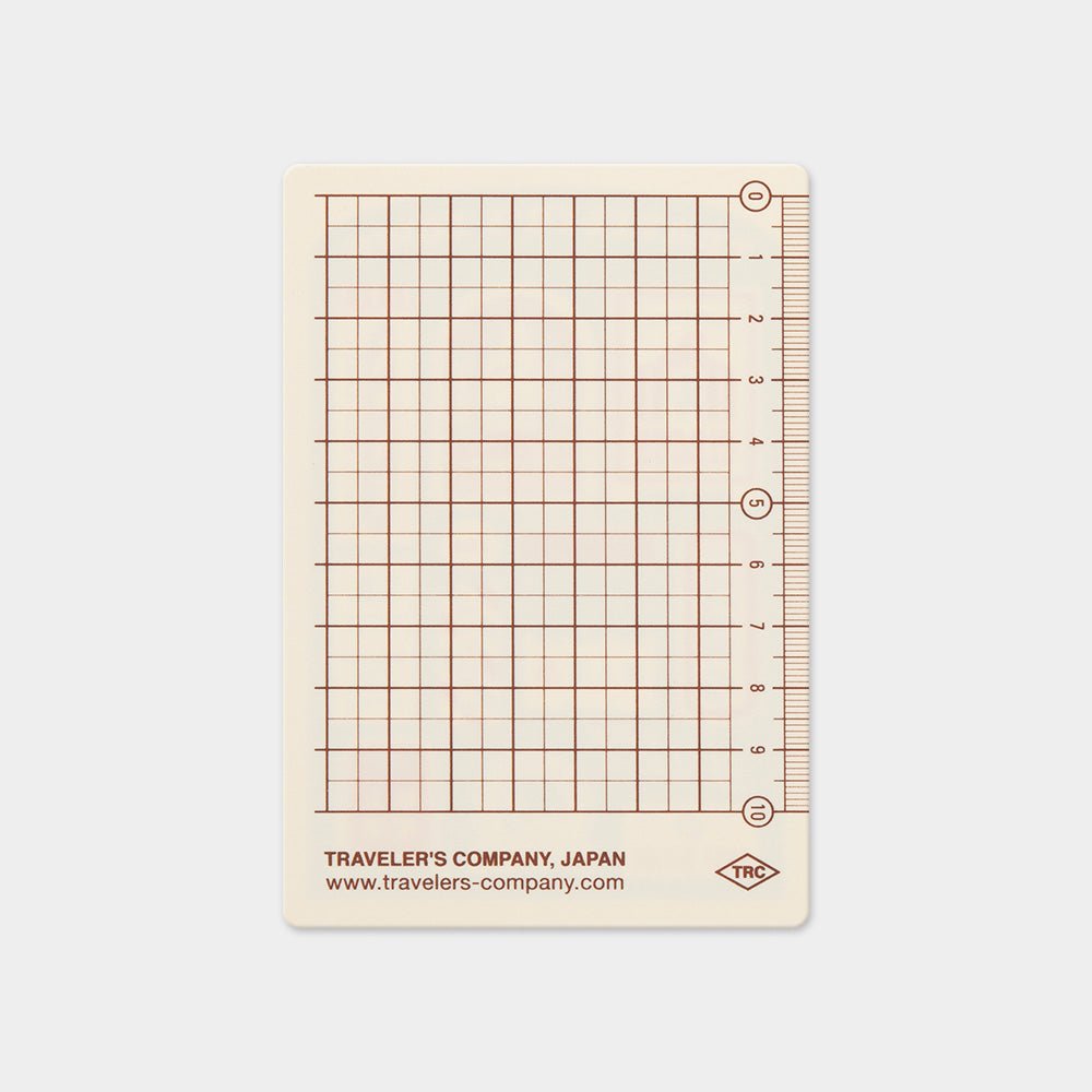 TRAVELER'S notebook Recambio Lámina de Plástico 2024 Tamaño Pasaporte