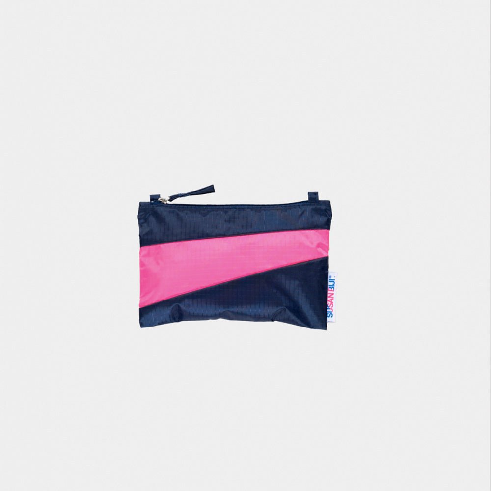 The New Pouch Navy & Fluo Pink Small