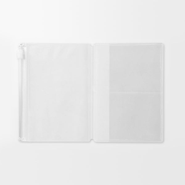 TRAVELER'S notebook Recharge 004 Poche zippée - Format passeport
